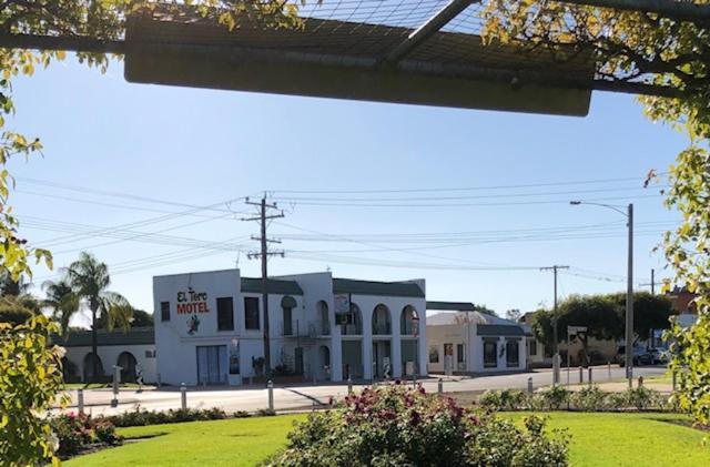 El Toro Motel Numurkah Экстерьер фото